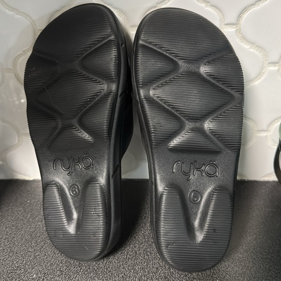 Ladies black ryka slides - Picture 5 of 5